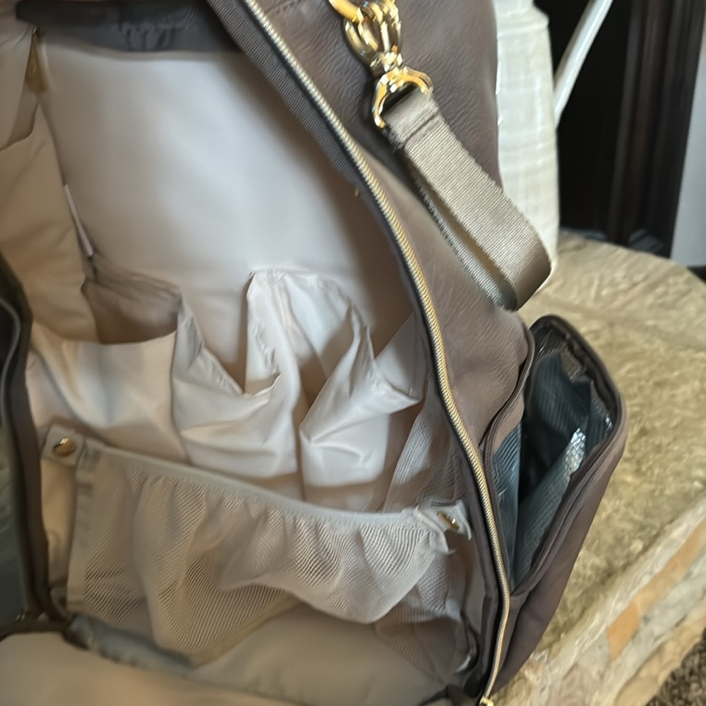 Itzy Ritzy Back pack Diaper Bag - Picture 5 of 11